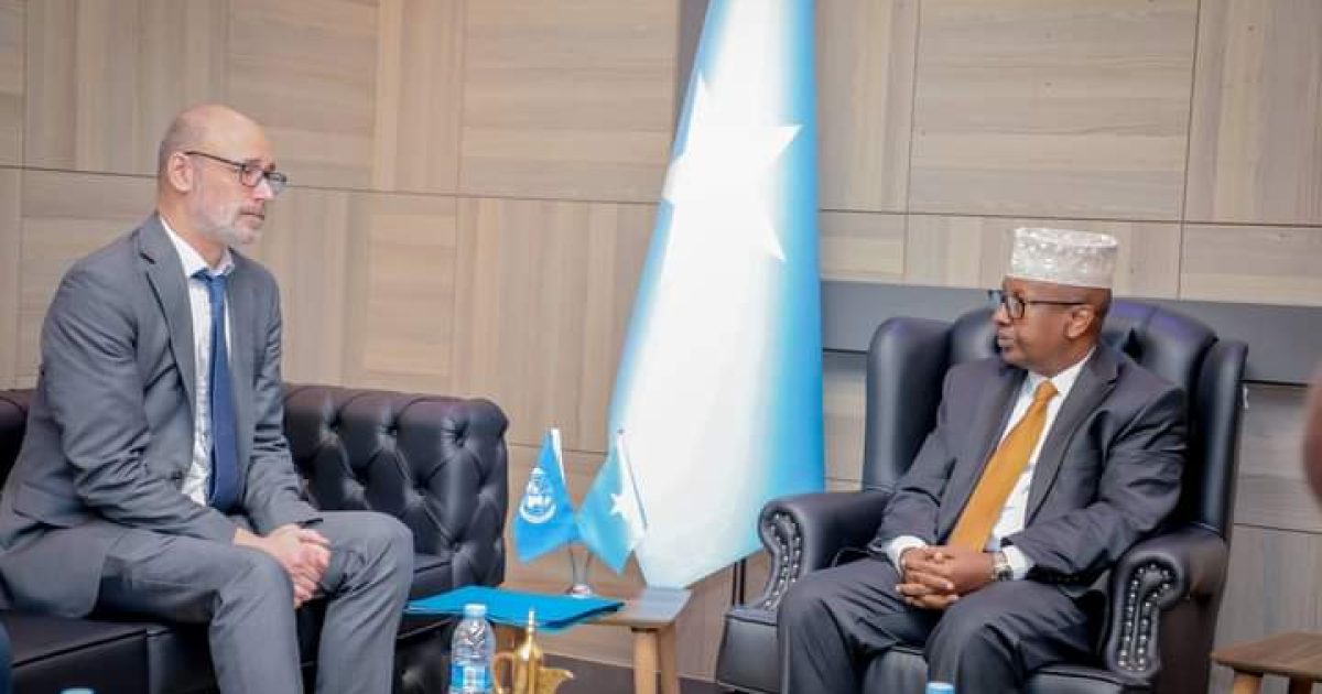 Wasiirka Arrimaha Dibadda Soomaaliya oo kala hadlay hindisayaasha iskaashiga Kuxigeenka Ergayga Gaarka ee Xoghayaha Guud ee QM