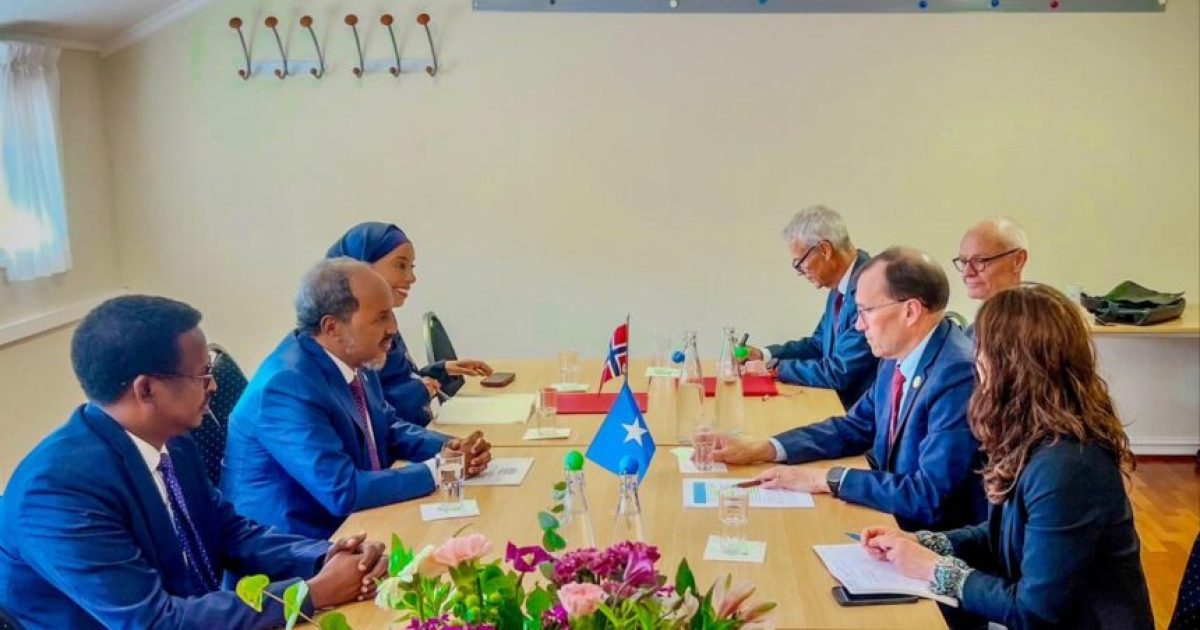 Madaxweyne Xasan Sheekh oo la kulmay Wasiirka Arrimaha Dibedda ee dalka Norway