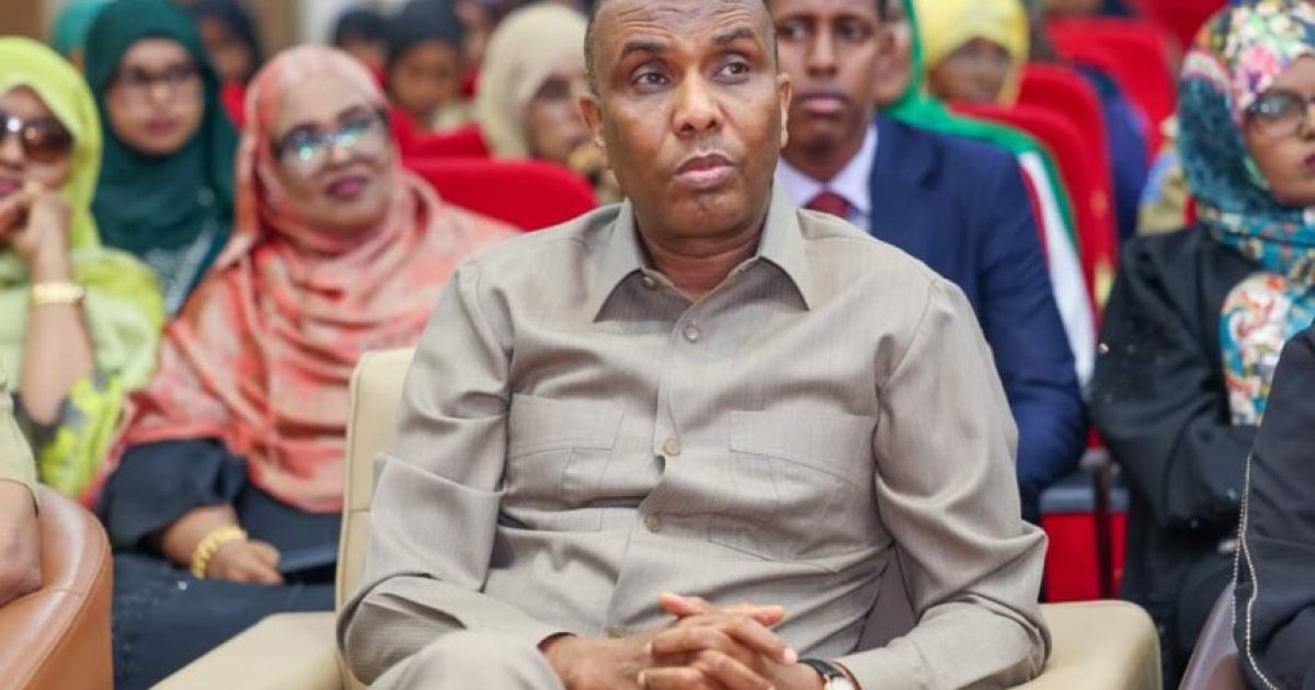 Ra’iisul wasaaraha XJFS oo daahfuray barnaamijka “Hooyo u Hiilli Qarankaaga,”