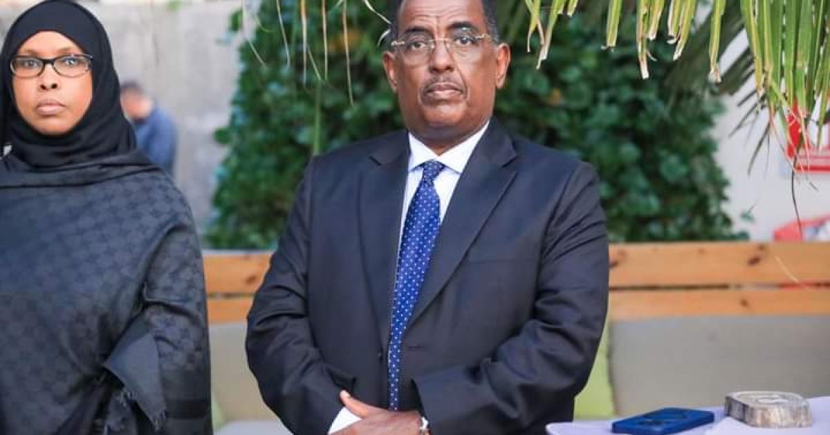 Wasiir Cali Xoosh oo ka qeybgalay kulan lagu soo dhaweynayay Safiirka Mareykanka