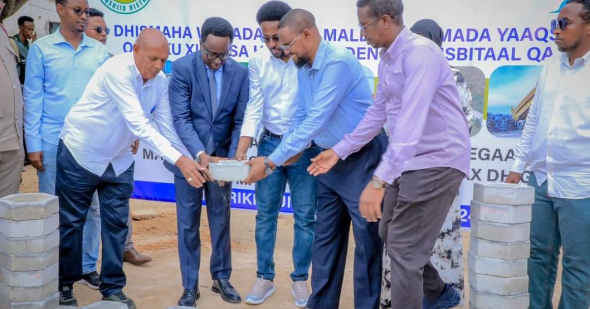 Waddo interlock ah oo laga dhagax dhiggay Dagmada Yaaqshiid