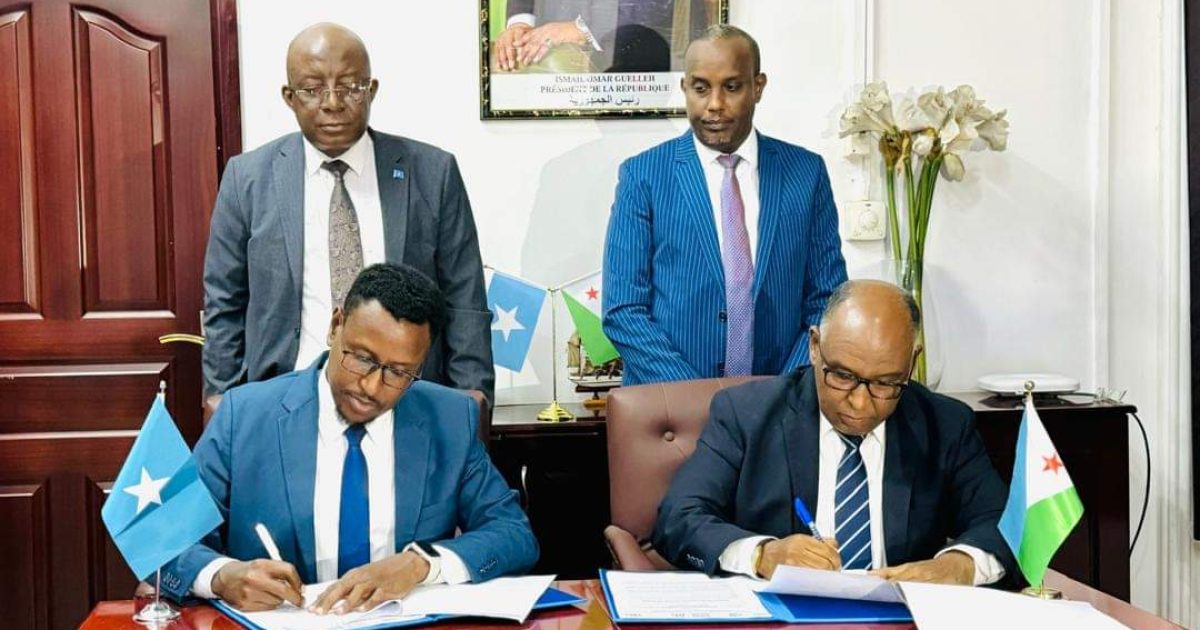 Hishiis Wadada shaqeyn ah oo ay kala saxiixdeen Warbaahinnada Qaranka Soomaaliya iyo Jabuuti