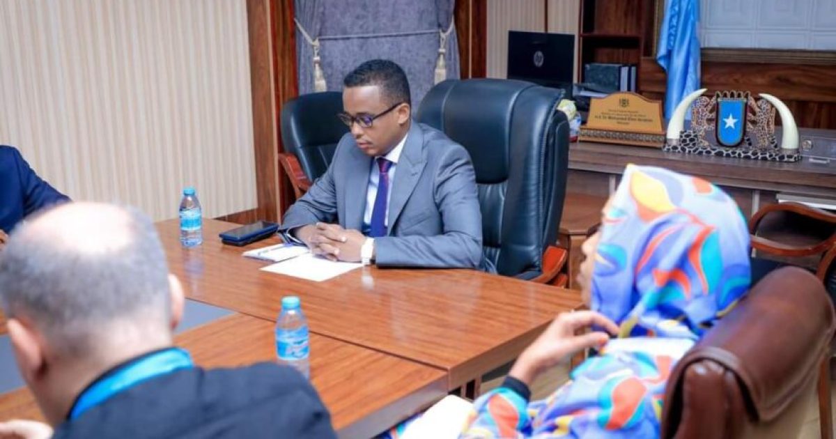 Wasiirka shaqada XFS oo kulan la yeeshay mas’uuliyiin ka socotay hey’adda UNICEF