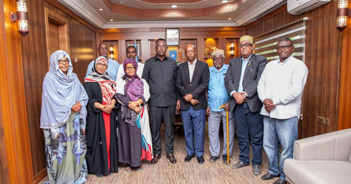 Wasiirka Cadaaladda XFS oo qaabilay mas’uuliyiin ka tirsan Ururka Baraarugga Bulshada