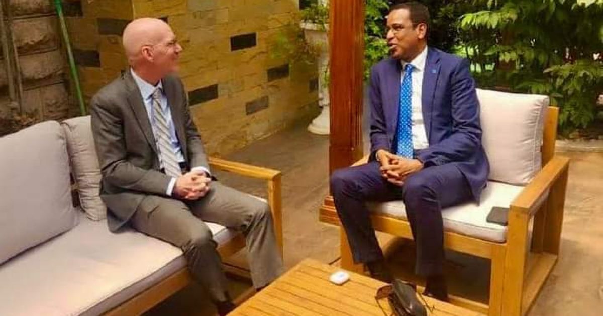 Danjire Jabriil oo qaabilay Danjire James Swan