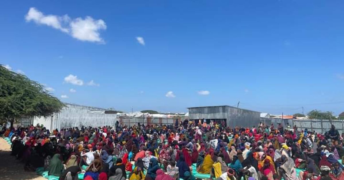 Hay’adda SoDMA oo raashin u qeybisay qoysas danyar ah