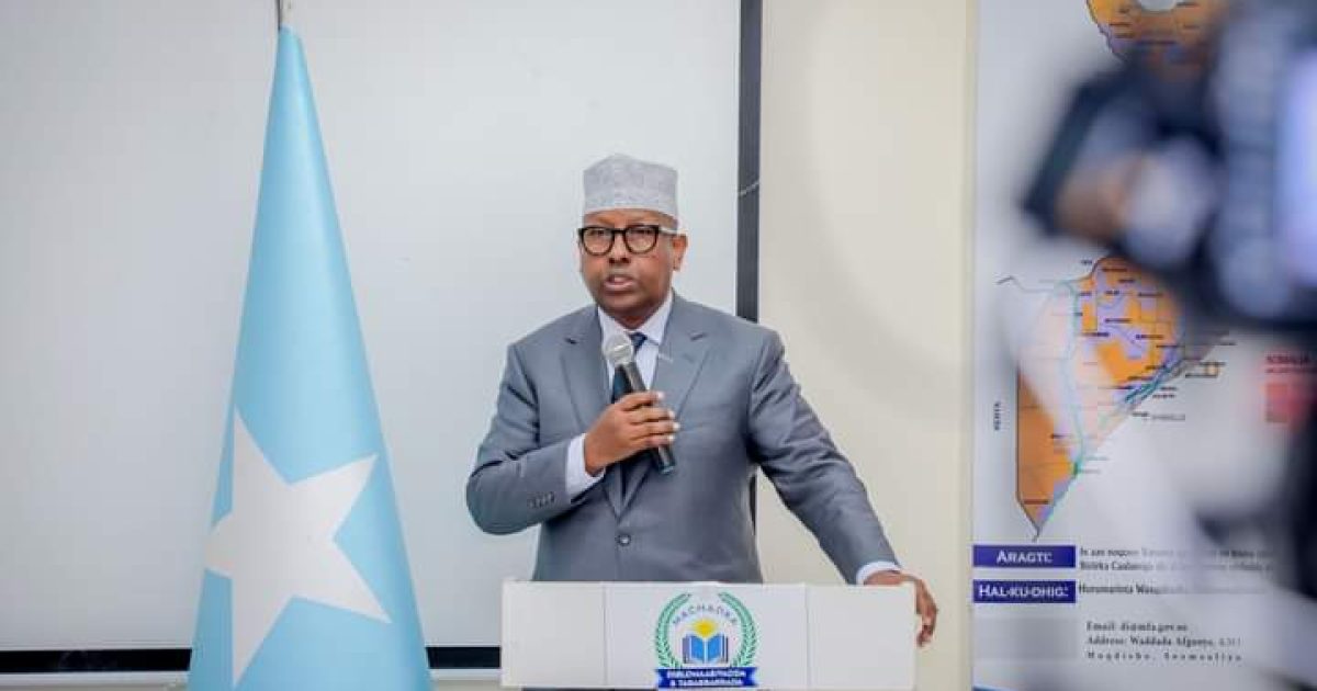 Wasiirka Arrimaha Dibadda oo daah-furay barnaamijyo luuqadeed oo sare loogu qaadayo tayada diblomaasiyiinta