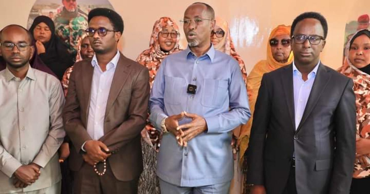 Duqa Muqdisho oo deeq raashin ah ka guddoomay Maamulada Boondheere iyo Kaxda