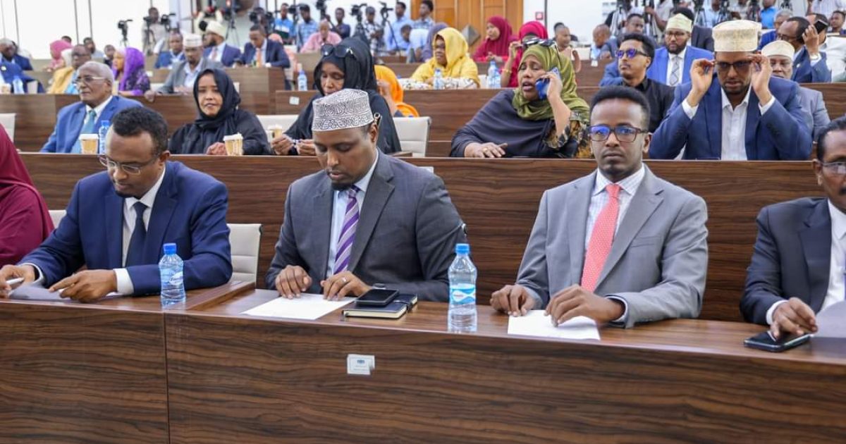 Xildhibaanada Golaha Shacabka oo soo gabagabeeyay Dooda Canshuuraha 