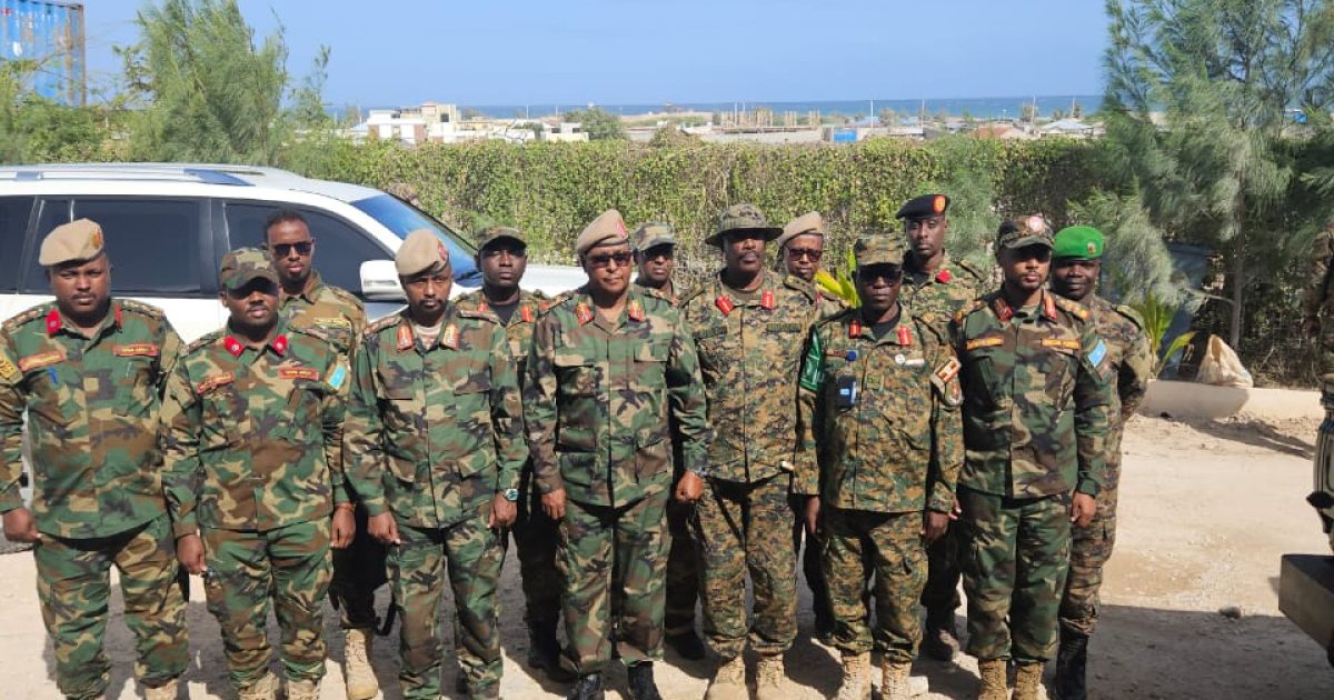 Dardargelinta la dagaallanka khawaarijta oo laga wada hadlay