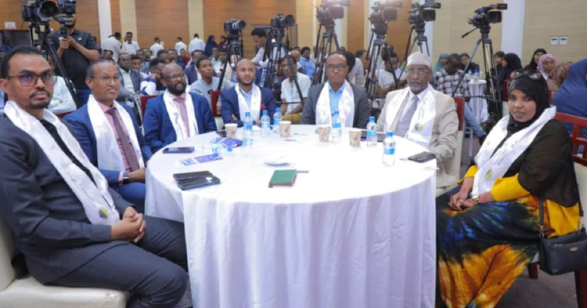 Soomaaliya oo markii ugu horreysay laga hirgaliyay kulliyadda Duulista Rayidka