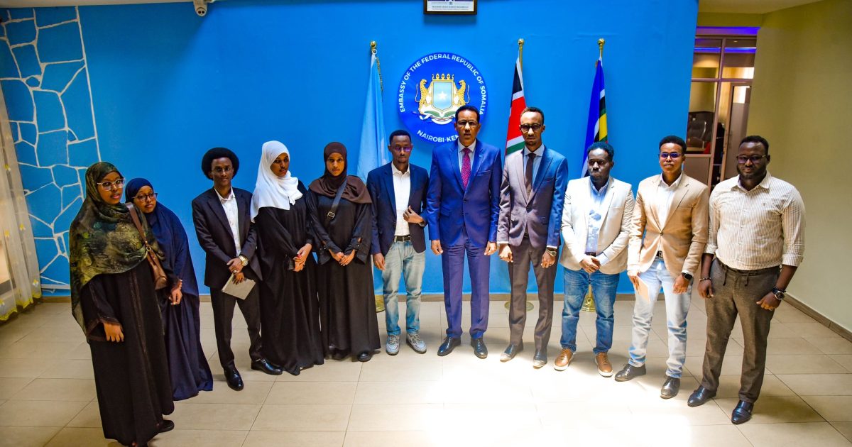 Danjire Jabriil oo qaabilay Arday Soomaaliyeed oo wax ka barata Kenya