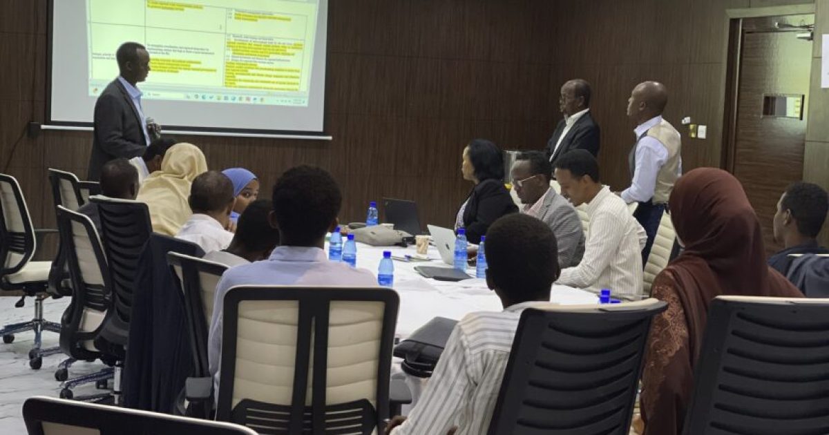 Shir looga hadlayay dhaqaalaha Baluugga ah oo lagu soo gabagabeeyay Muqdisho