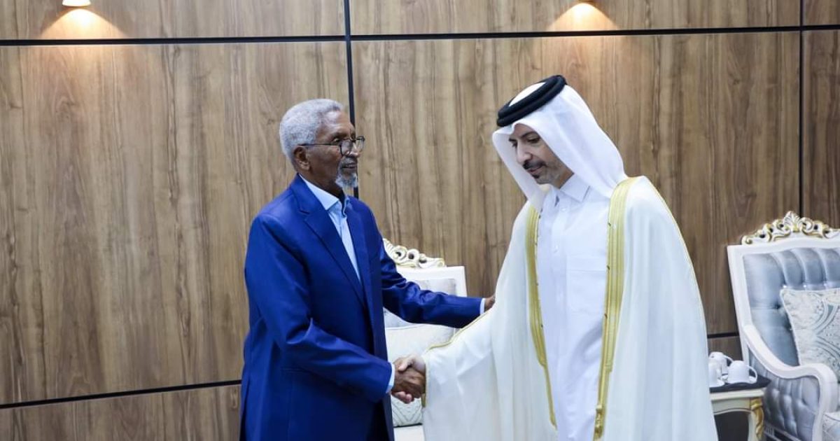 Guddoomiyaha Aqalka sare oo xafiiskiisa ku qaabbilay Danjiraha Qatar ee Soomaaliya