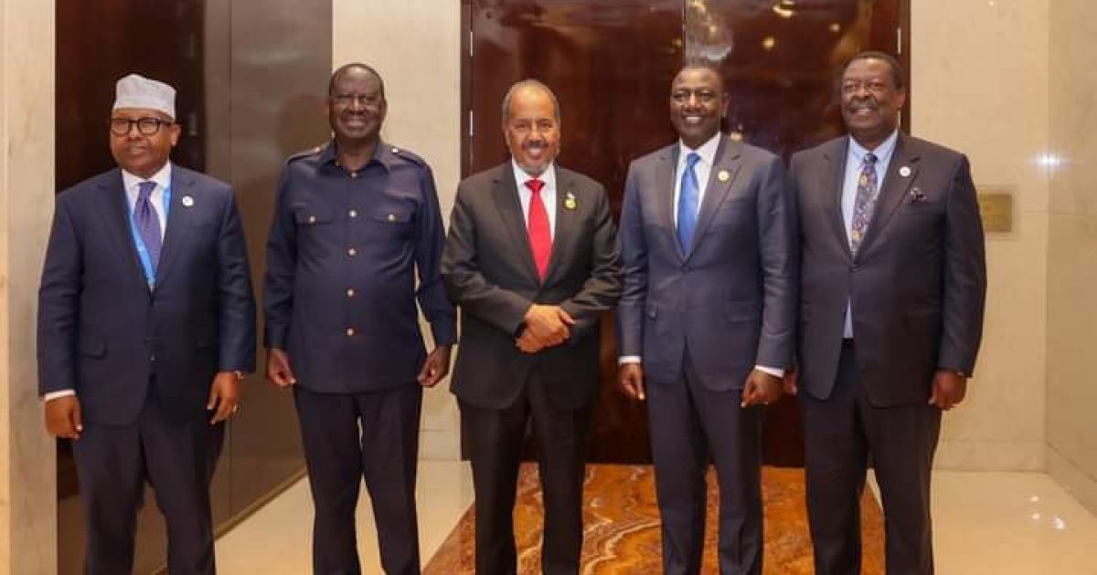 Madaxweyne Xasan Sheekh oo mira dhal ah la qaatay dhiggiisa Kenya