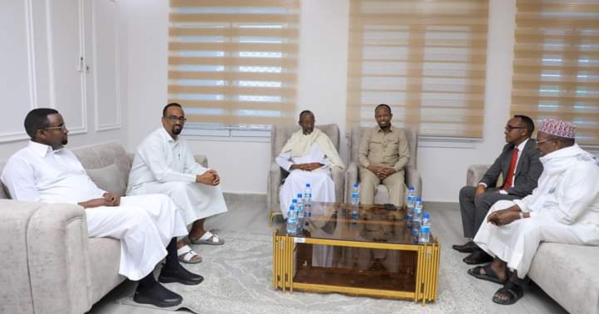 Madaxweynaha Hirshabeelle iyo Guddiga Gurmadka Qaran oo yeeshay kulan muhiim ah