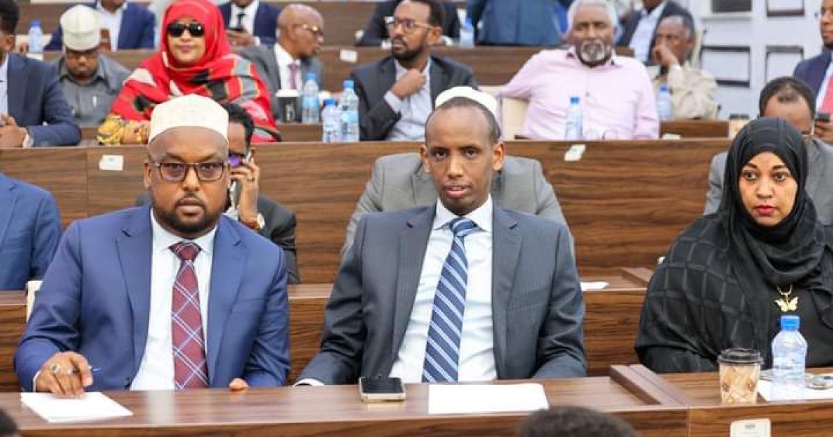 Xildhibaannada Golaha Shacabka oo ka dooday kaalmo sharciyeedka Federaalka Soomaaliya