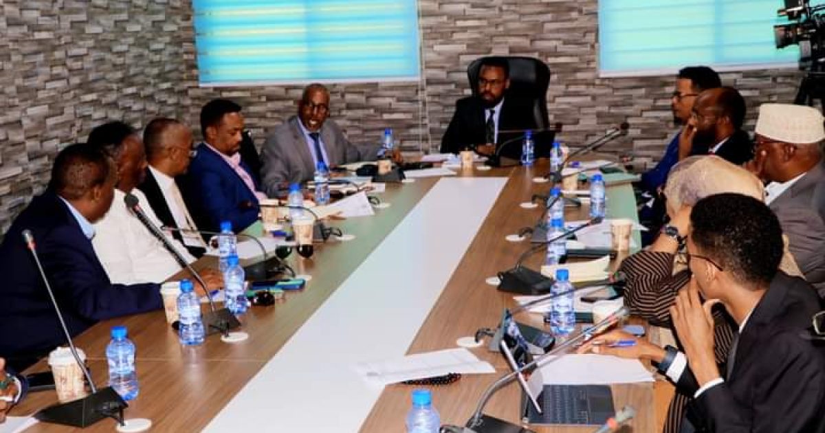 Guddiga Kheyraadka Dabiiciga ee Golaha Shacabka oo kulan la qaatay Wasiirka Batroolka