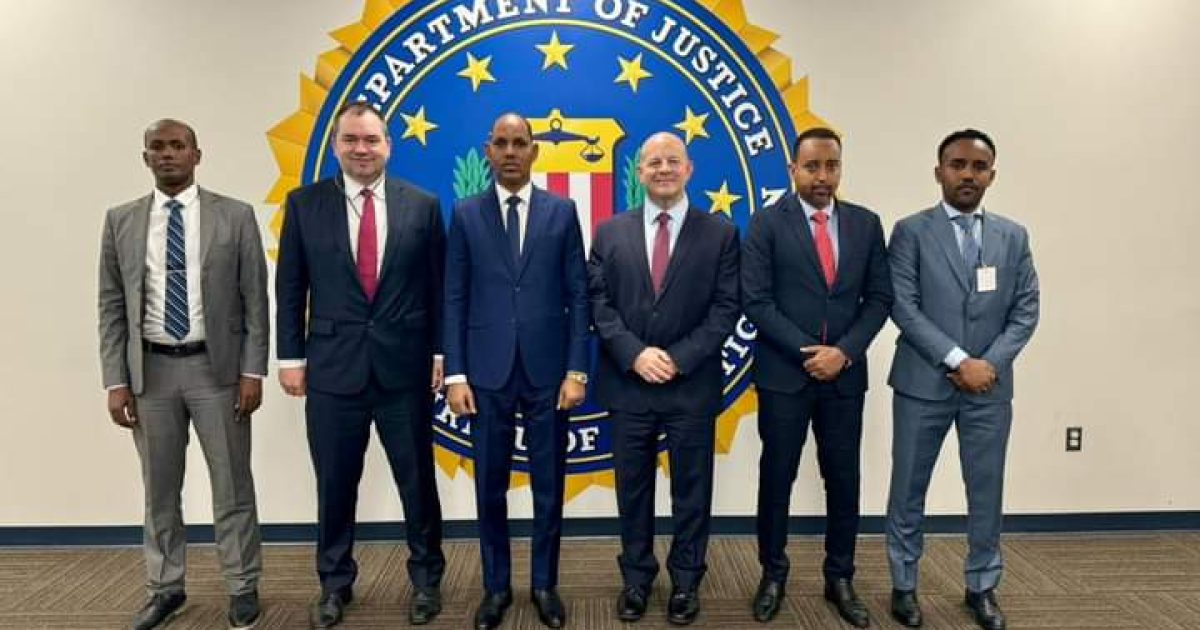 Taliyaha Booliska oo safar shaqo ku tegay Mareykanka