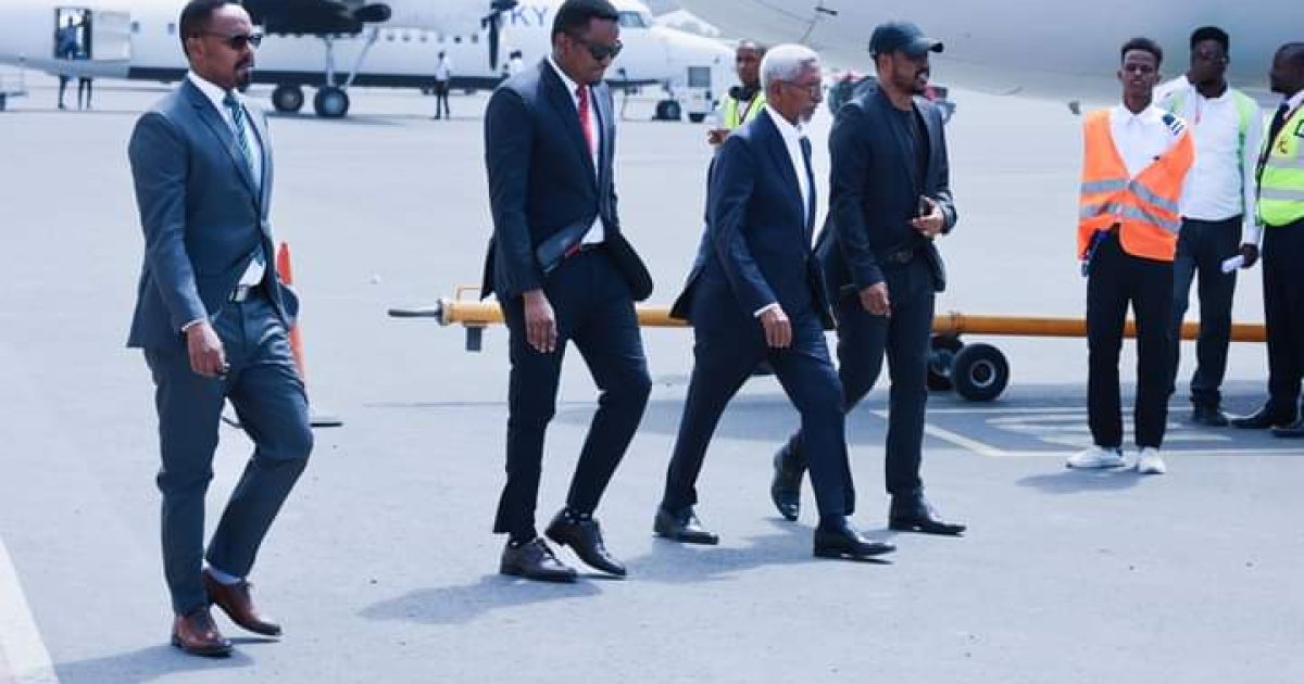 Guddoomiyaha Golaha Aqalka Sare oo safar shaqo ugu amba-baxay Iimaaraadka