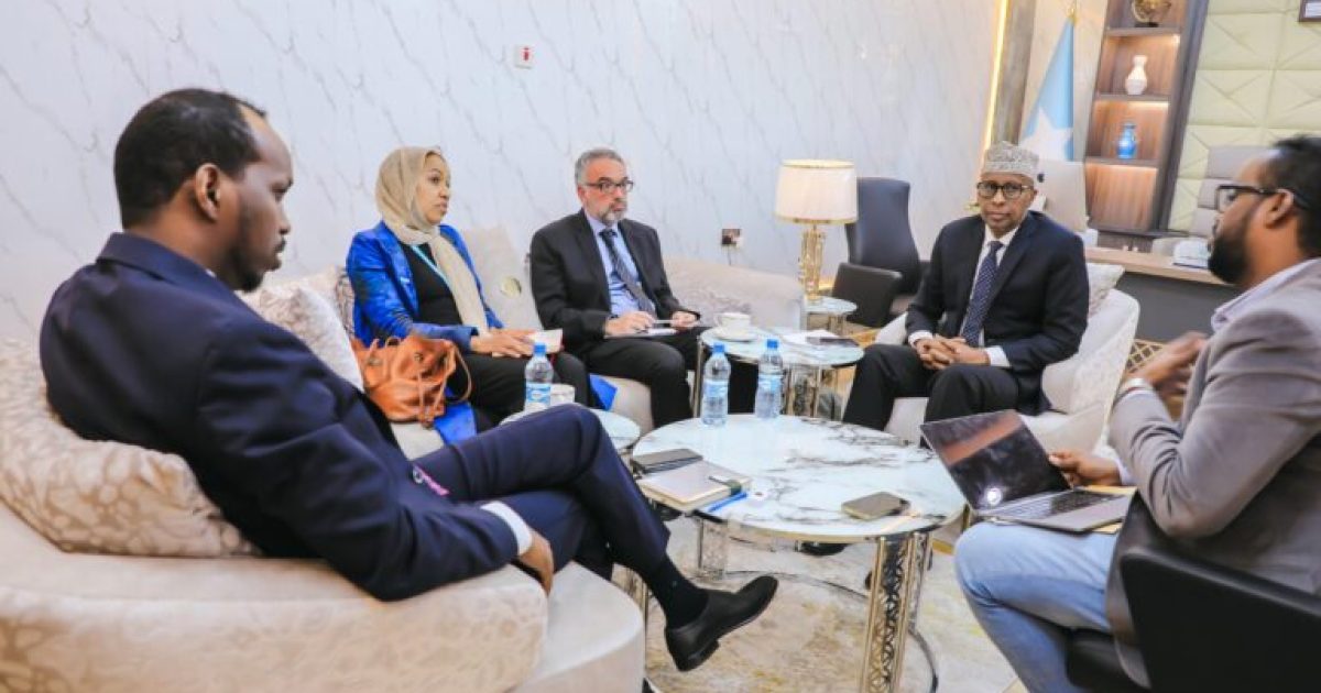 Wasiirka Tamarta oo qaabilay madaxa UNICEF