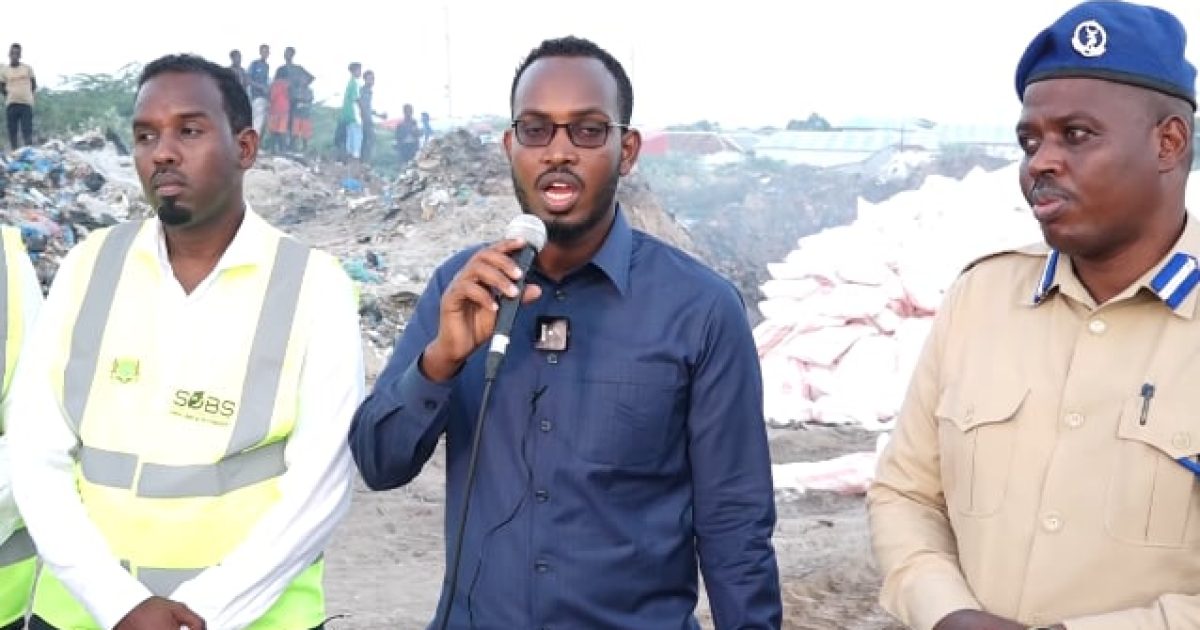 Booliiska Soomaaliya oo degmada Gubadley ku gubay Raashin dhacay