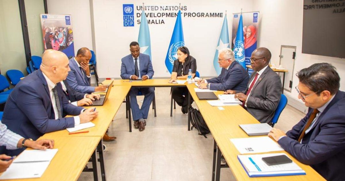 Wasiirka Caddaaladda XFS oo kulan la yeeshay Agaasime kuxigeenka UNDP ee Wadamada Carabta   