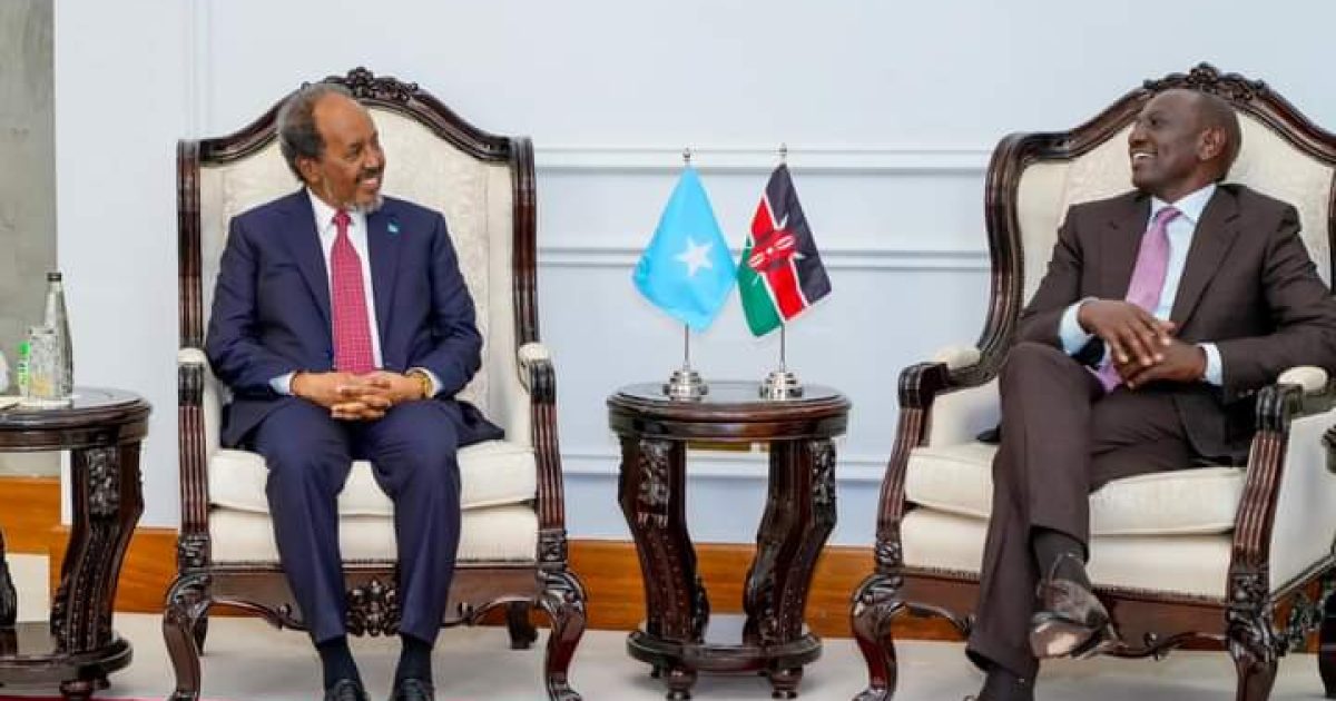 Madaxweyne Xasan Sheekh oo la kulmay dhiggiisa Dalka Kenya