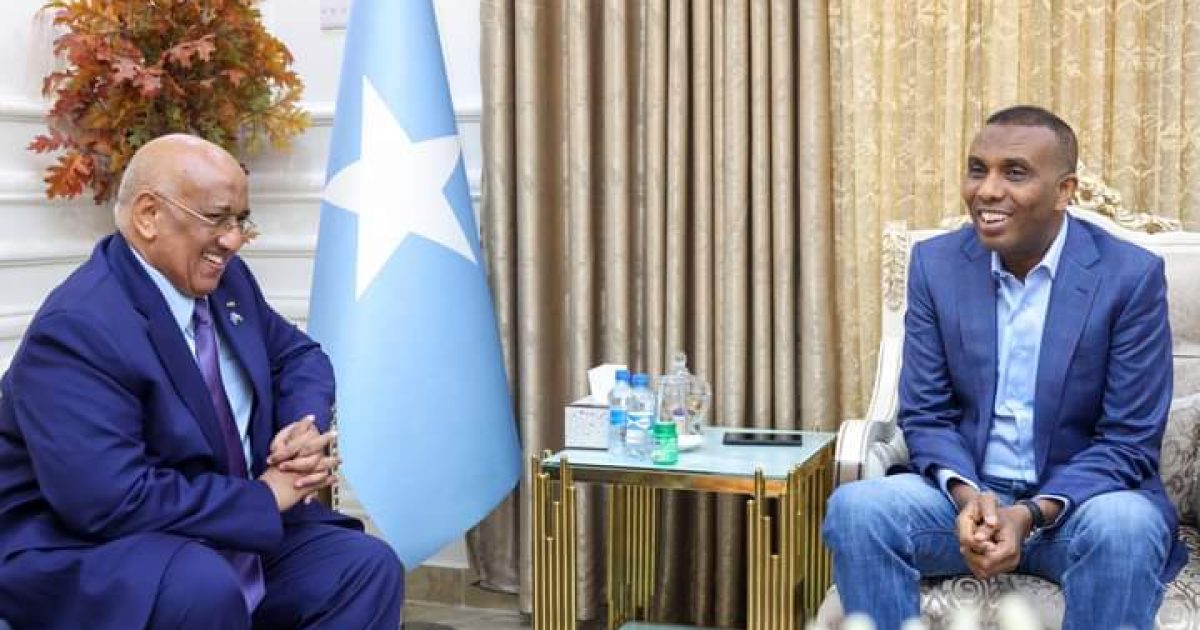 Ra’iisul Wasaare Xamsa oo qaabilay Guddoomiyaha Baarlamaanka Jabuuti