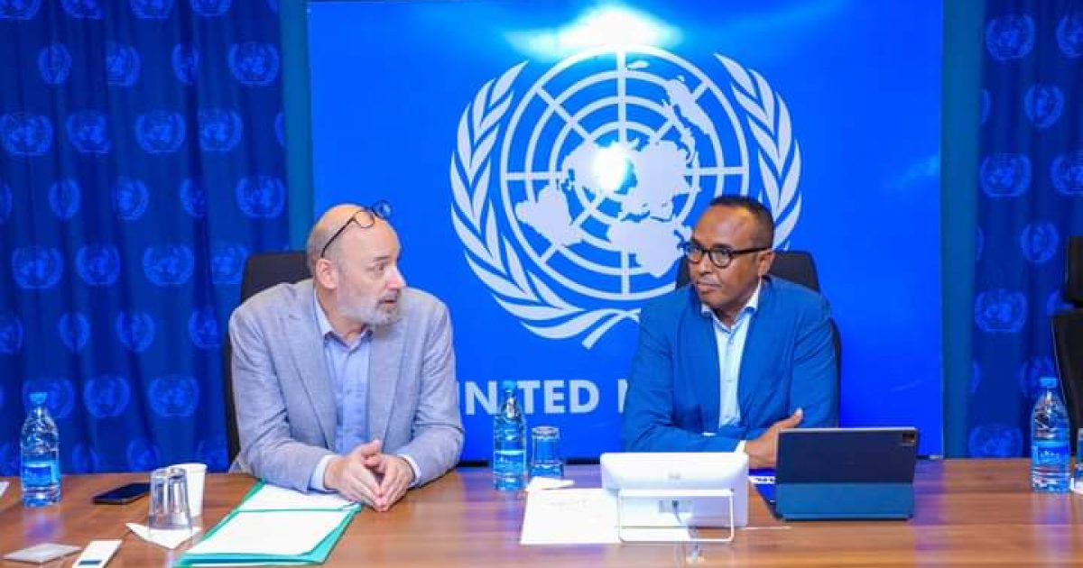 Guddoomiyaha Hay’adda SoDMA oo kulan la qaatay George Conway