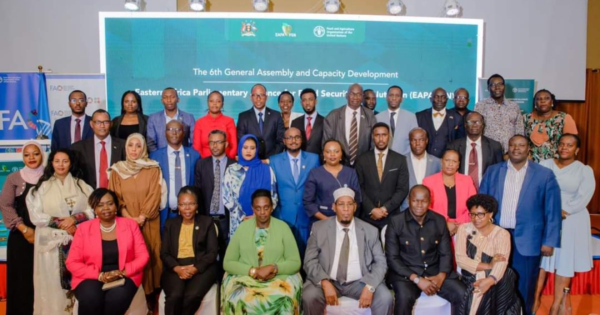 Xildhibaanno ka tirsan Golaha Shacabka oo shir caalami ah uga qeybgaleen dalka Uganda