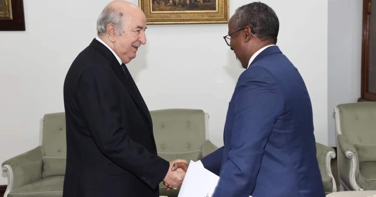 Lataliyaha gaarka ah Madaxweynaha JFS oo dhambaal gaarsiiyay Madaxweynaha Algeria