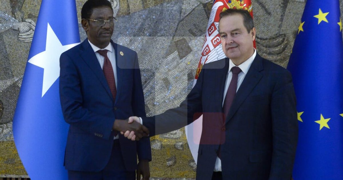 Wasiirka Amniga Gudaha Soomaaliya oo hishiis iskaashi la saxiixday dhiggiisa dalka Serbia