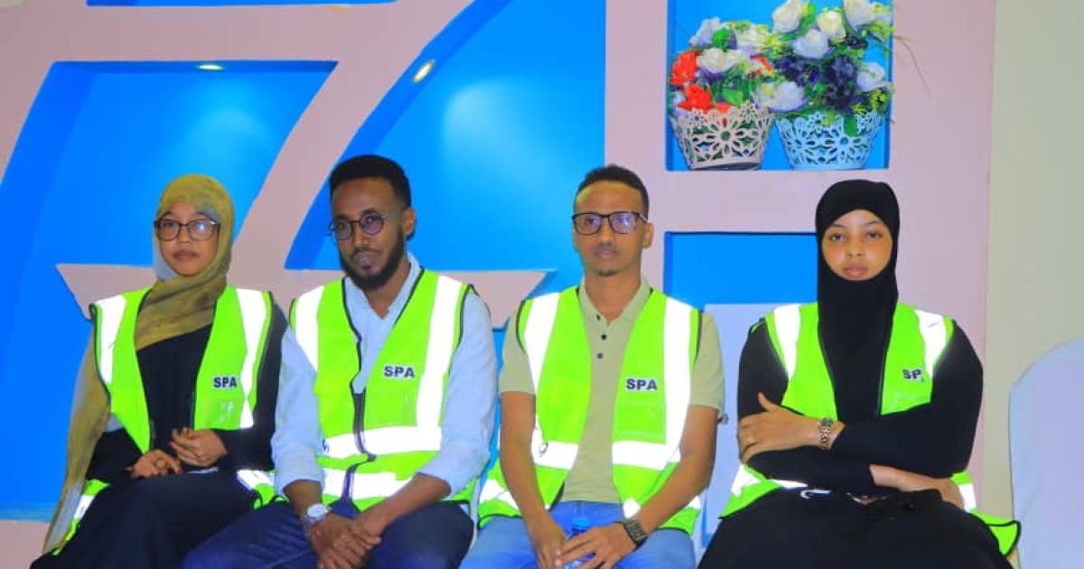 Mas’uuliyiin ka socotay Hay’adda Batroolka Qaranka oo kulan kula.qaatay qeybaha Bulshada Gaalkacyo