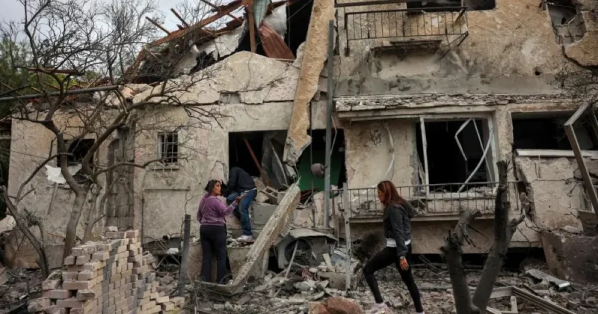 Xisbullah oo Israel la beegsatay tiro aad u badan oo gantaallo ah