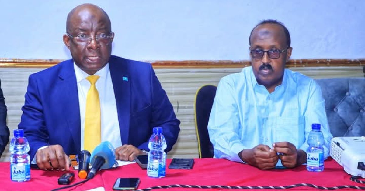 Wasiirka Warfaafinta XFS oo aqoon isweydaarsi u furay hawlwadeennada xiriirka Warbaahinta