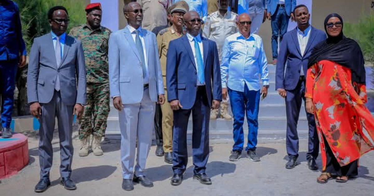 Guddoomiyaha cusub ee Gobolka Banaadir oo kormeeray xarunta dowladda Hoose ee Xamar