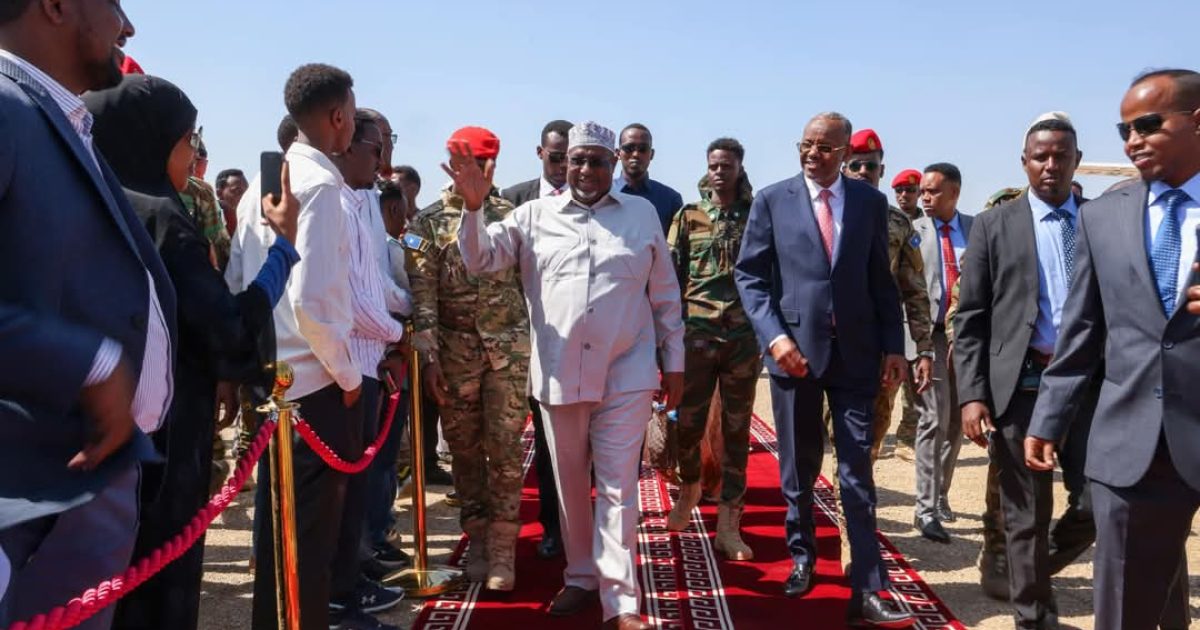 Sheekh Aadan Maxamed Nuur oo lagu soo dhaweeyay Magaalada Baydhabo 