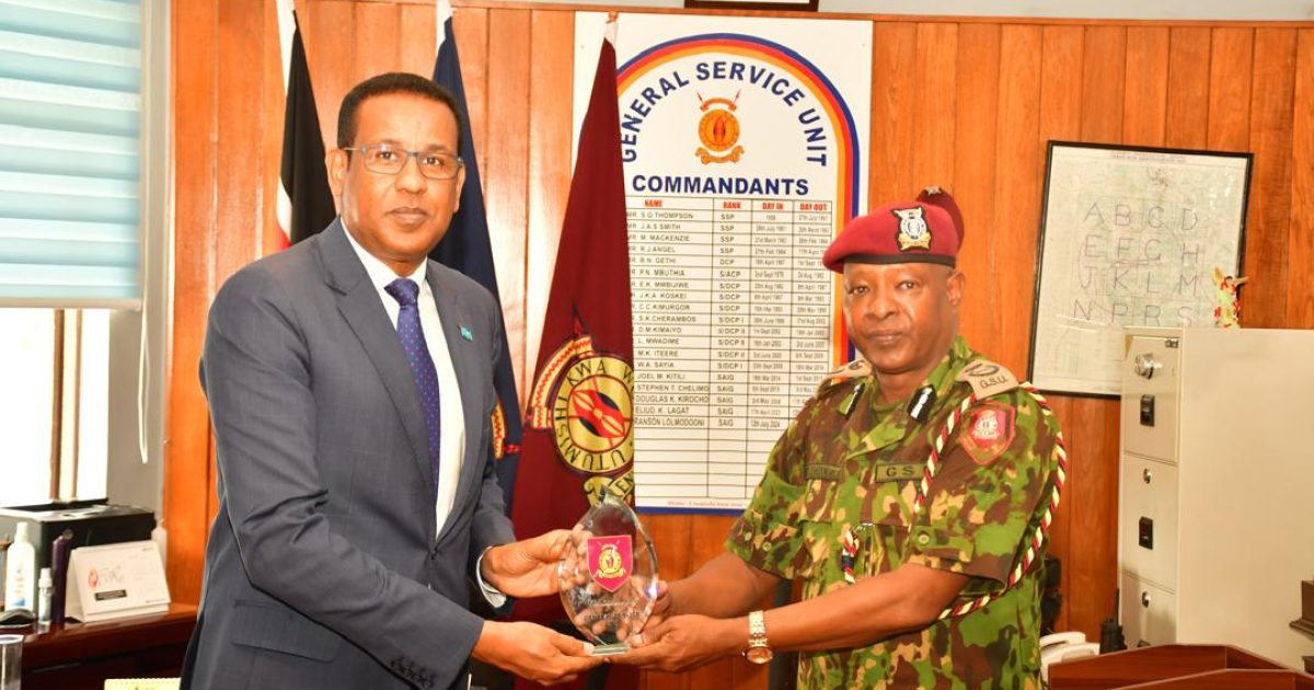 Danjire Jabriil oo kulan mira dhal ah la qaatay Taliyaha Ciidanka Booliska Kenya