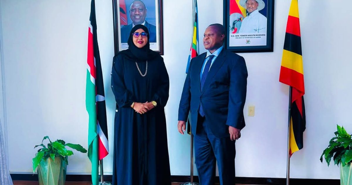 Danjire Fardowsa oo la kulantay Safiirka Kenya ee Uganda