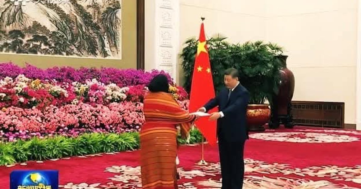 Madaxweynaha Shiinaha oo Warqadaha Aqoonsiga Danjirenimo ka guddoomay Marwo Hodan