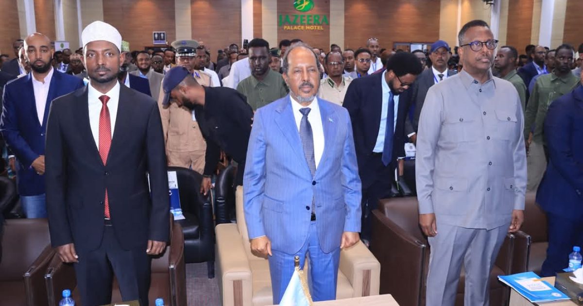 Madaxweynaha Soomaaliya oo ku biiray Shirweynaha 7-aad ee Garsoorka Dalka