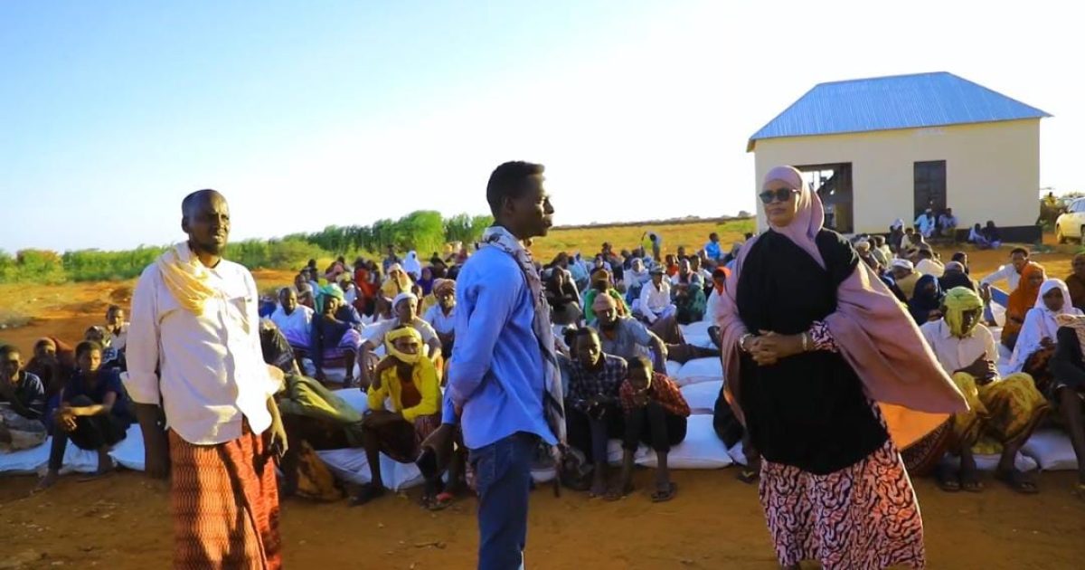 Hay’adda SoDMA oo gargaar gaarsiisay Qoysas danyar ah oo ku suugan duleedka Guriceel