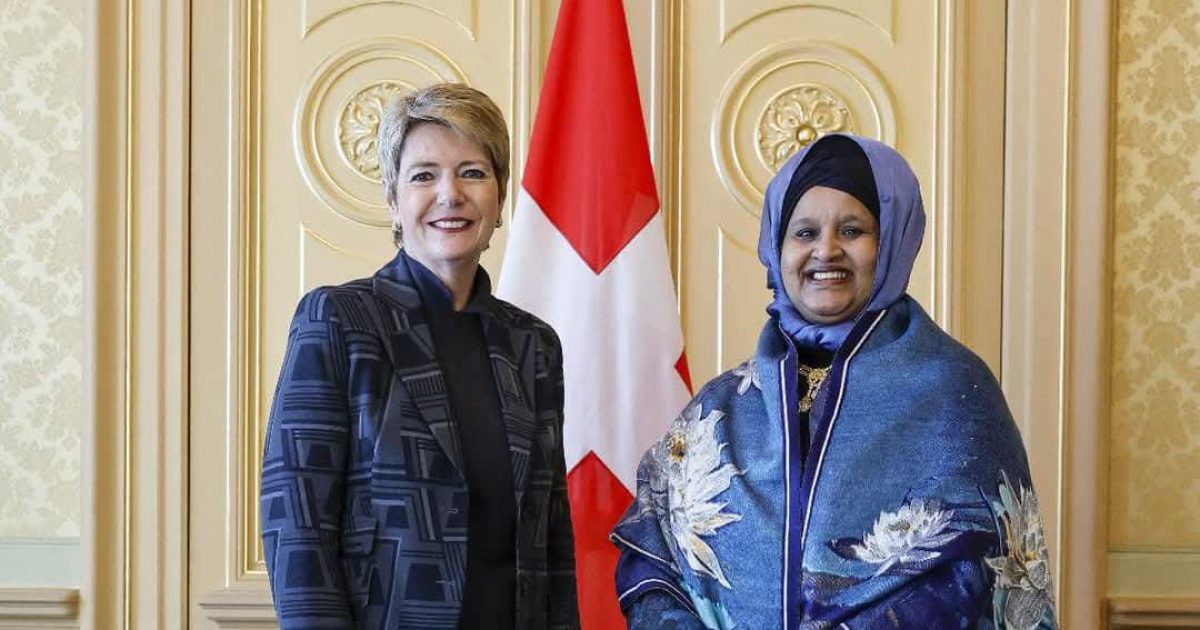 Madaxweynaha Switzerland oo Warqadaha Aqoonsiga ka Guddoontay Safiirka Soomaaliya