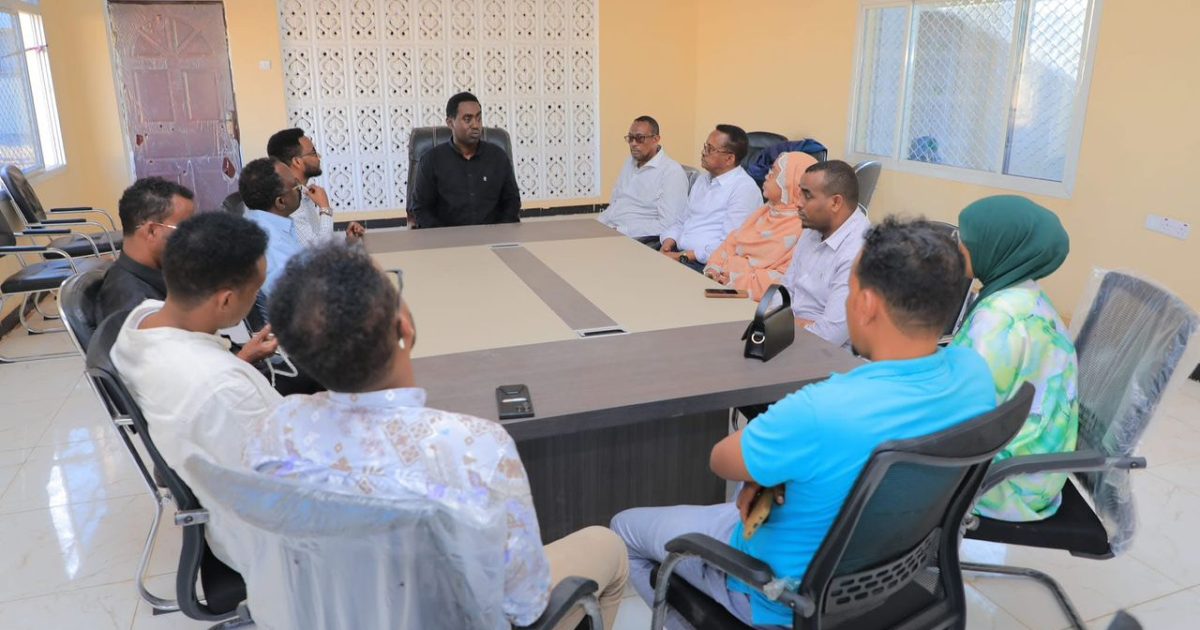 Wasiirka Dhallinyarada Galmudug oo soo dhaweeyay Guddiga Doorashooyinka Qaranka