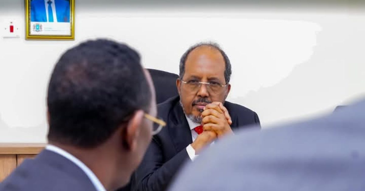 Madaxweyne Xasan oo sagootiyay ciidamo si gaar ah u tababaran