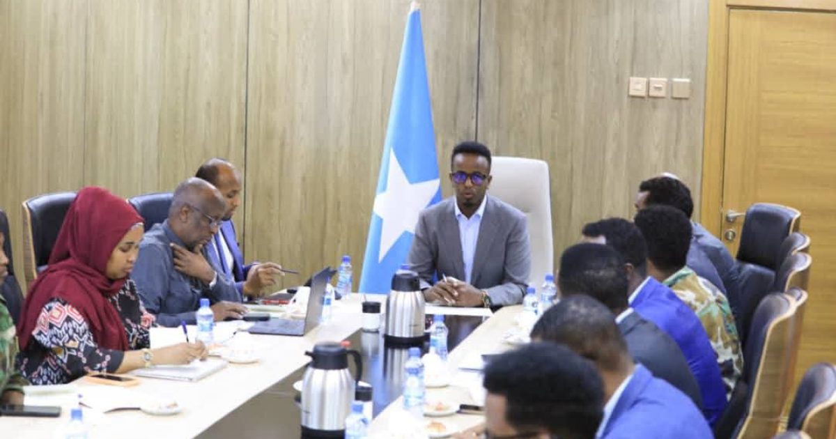 Wasiir-dowlaha Gaashaandhigga oo marti-galiyay Kulan looga hadlaayo illaalinta Carruurta 