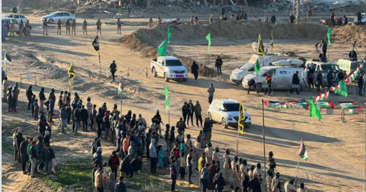 Hamas oo sii deysay 3 maxaabiis iyo Israel oo laga sugayo 369 ruux