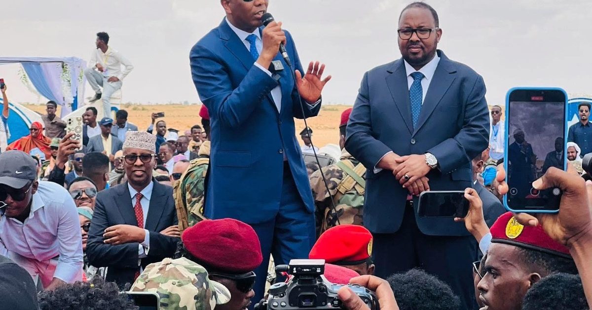 Ra’iisul wasaare Xamse oo gaadhay magaalada Laascaanood