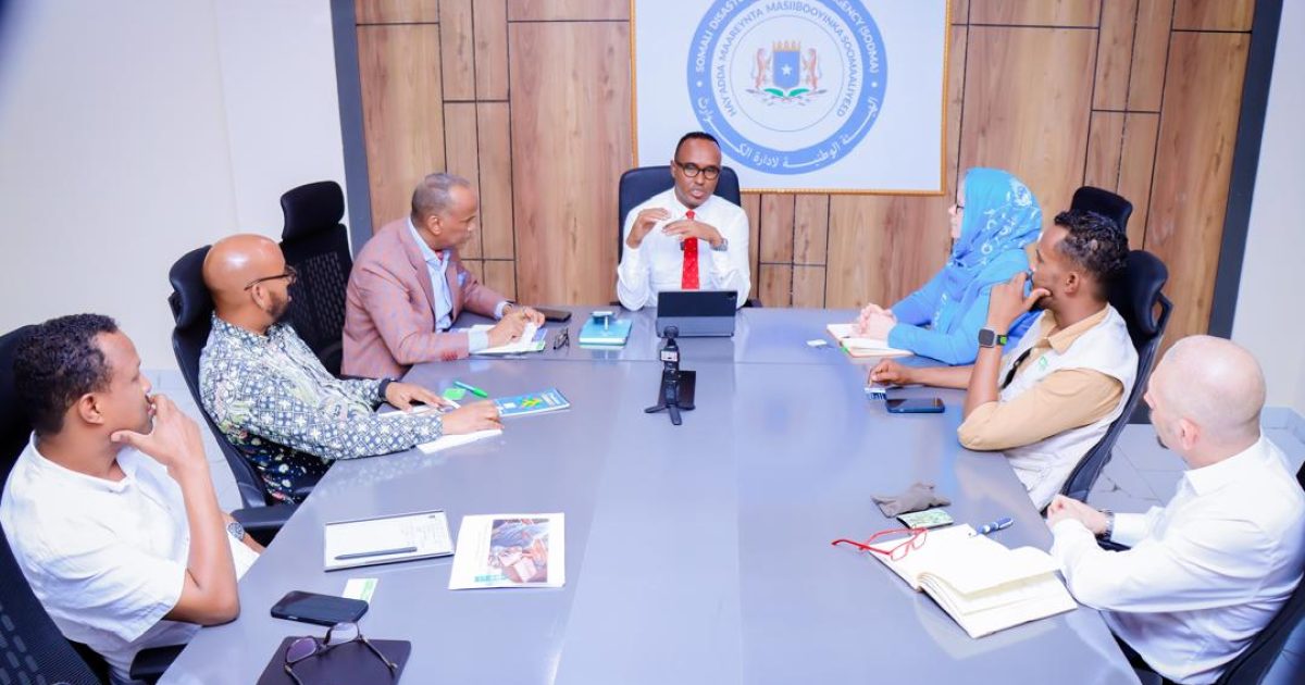 Guddoomiyaha Hay’adda SoDMA oo kulamo muhiim ah la qaatay Hay’ado kala duwa